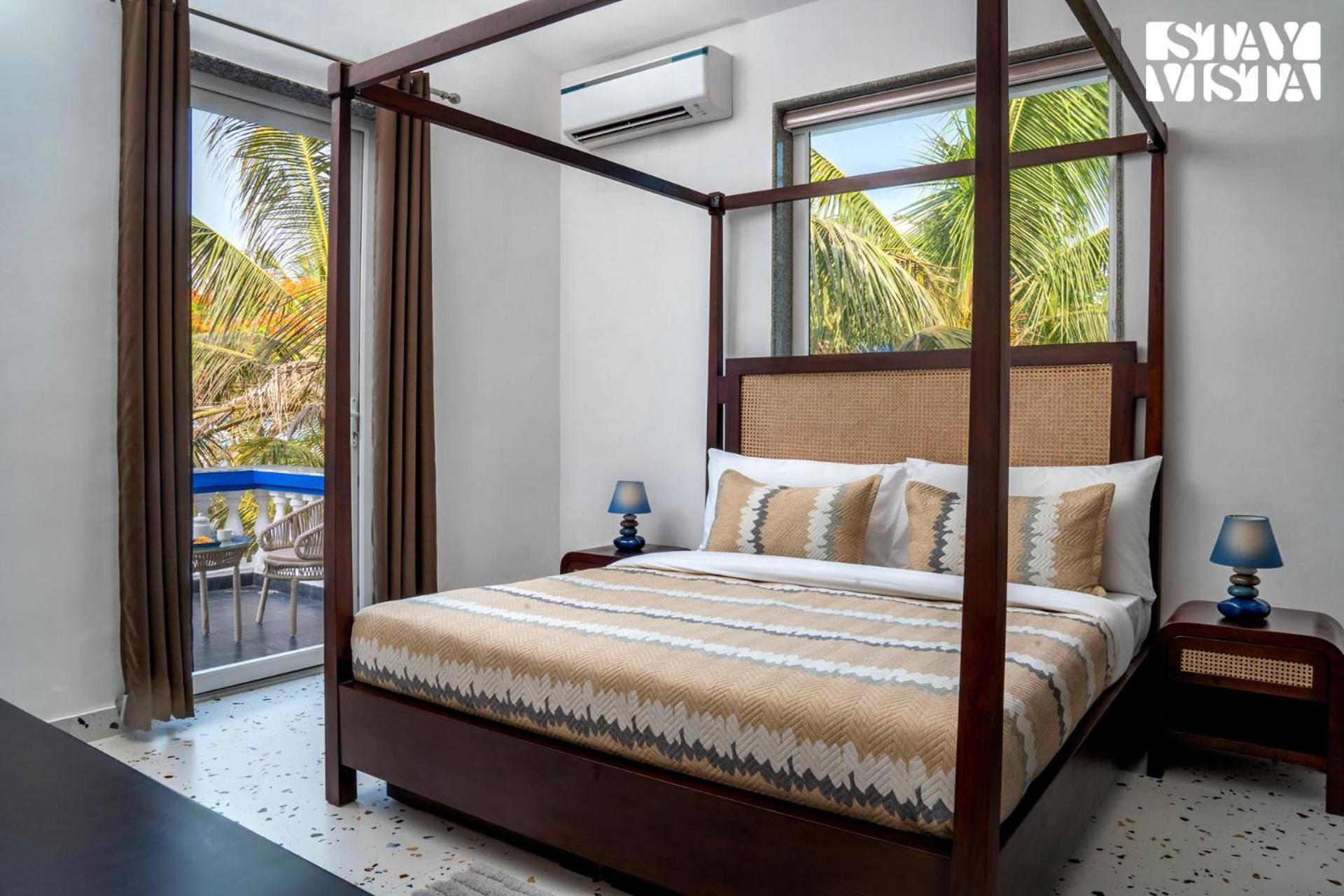 Stayvista At Tarika's Santorini Hideaway - Shared Pool, Bbq & Board Games Varca